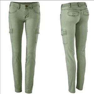 CAbi Skinny Cargo Pants Size 6 Celadon Sage Green